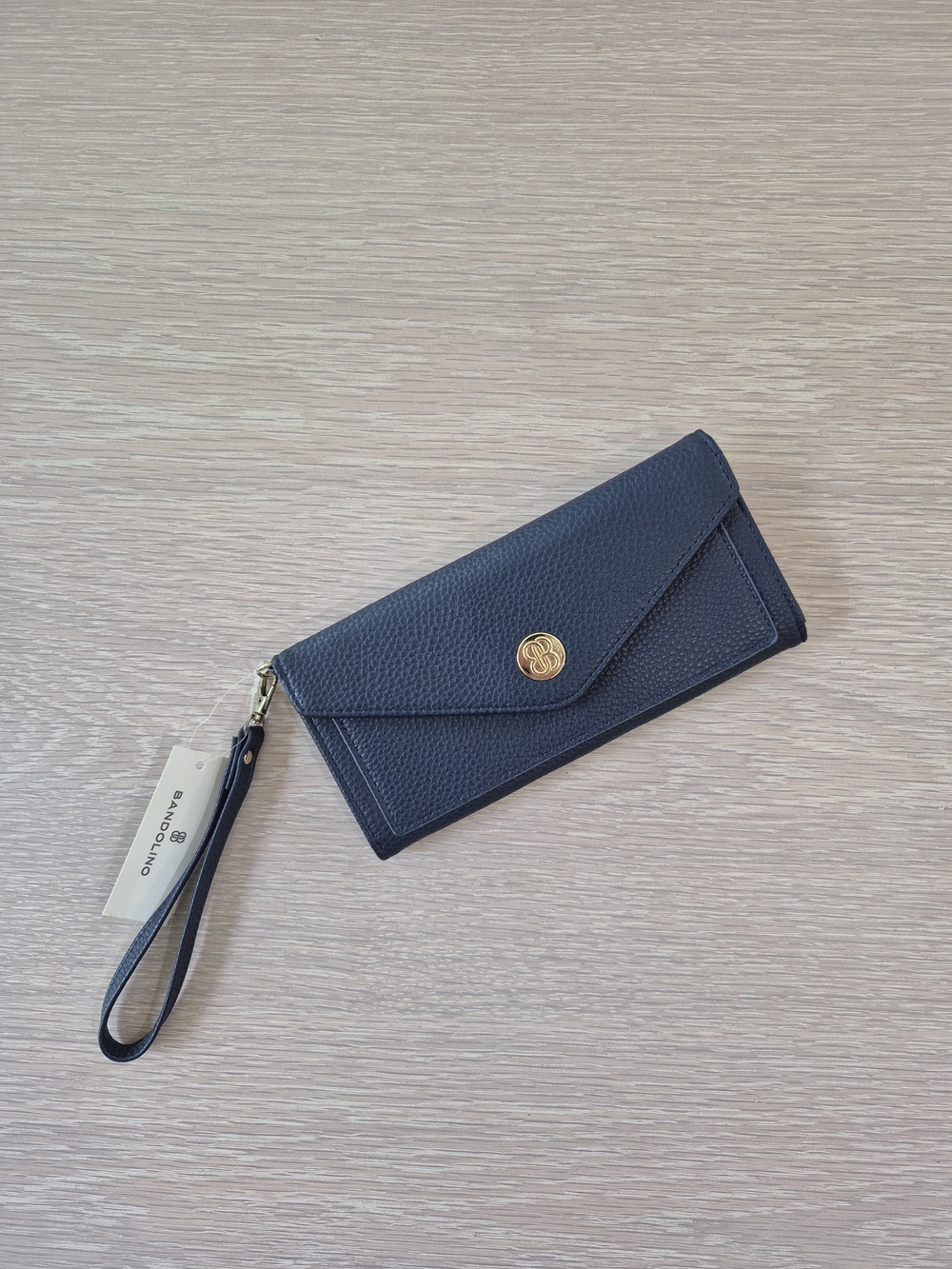 Bandolino Black Pebbled Leather Wristlet Wallet